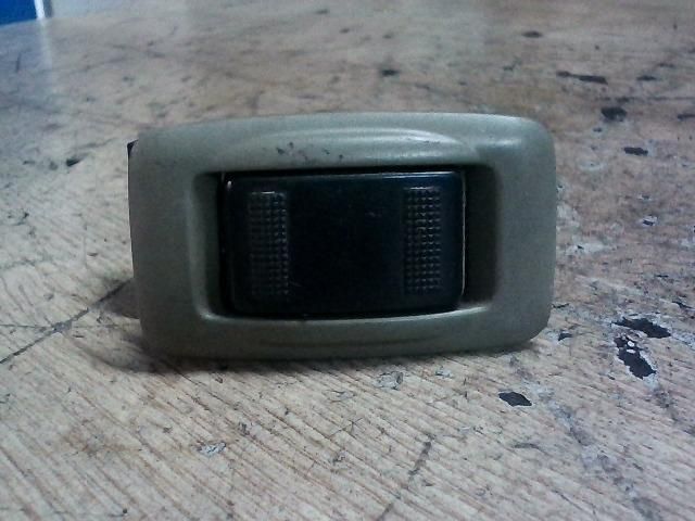 bontott MAZDA 626 Ablakemelő Kapcsoló (Pozíciófüggetlen)