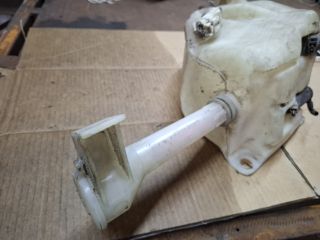 bontott MAZDA 626 Ablakmosó Tartály