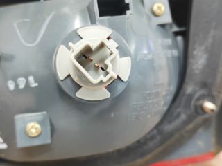 bontott MAZDA 626 Bal Belső Hátsó Lámpa