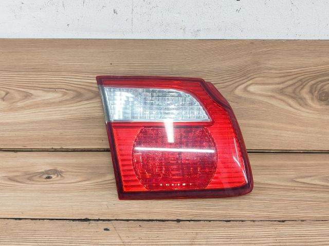 bontott MAZDA 626 Bal Belső Hátsó Lámpa