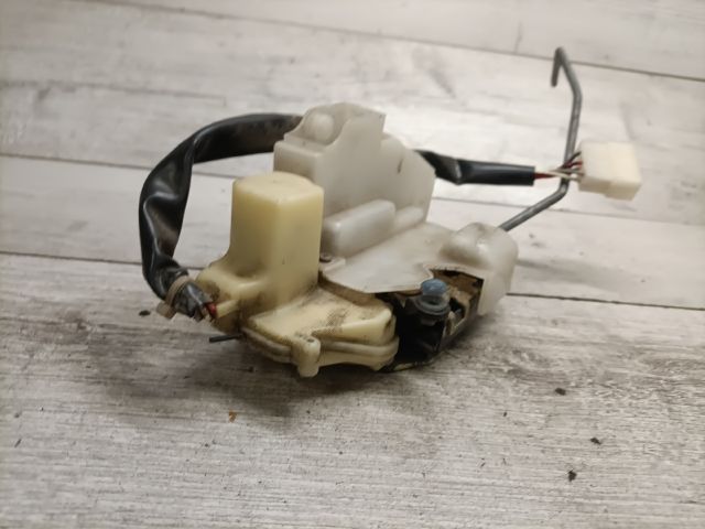 bontott MAZDA 626 Bal első Ajtózár