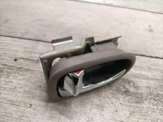 bontott MAZDA 626 Bal első Belső Kilincs