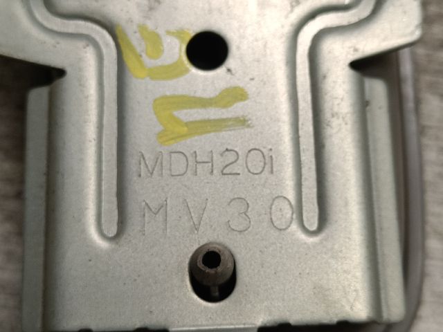 bontott MAZDA 626 Bal első Belső Kilincs