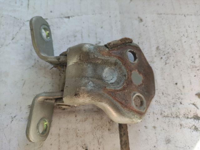 bontott MAZDA 626 Bal első Felső Zsanér