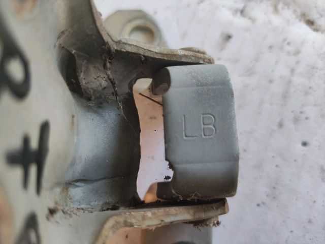 bontott MAZDA 626 Bal első Felső Zsanér