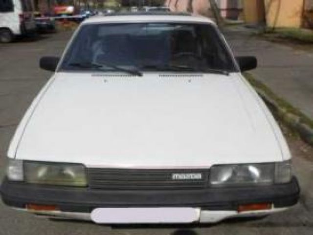 bontott MAZDA 626 Bal első Féltengely Tartó