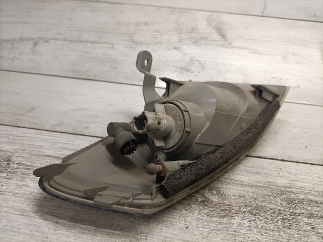 bontott MAZDA 626 Bal első Irányjelző