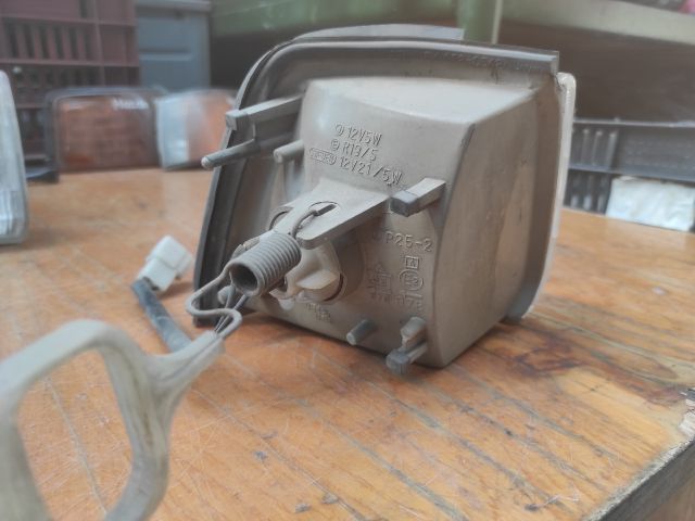 bontott MAZDA 626 Bal első Irányjelző