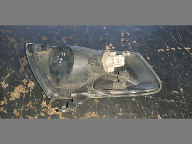 bontott MAZDA 626 Bal első Irányjelző