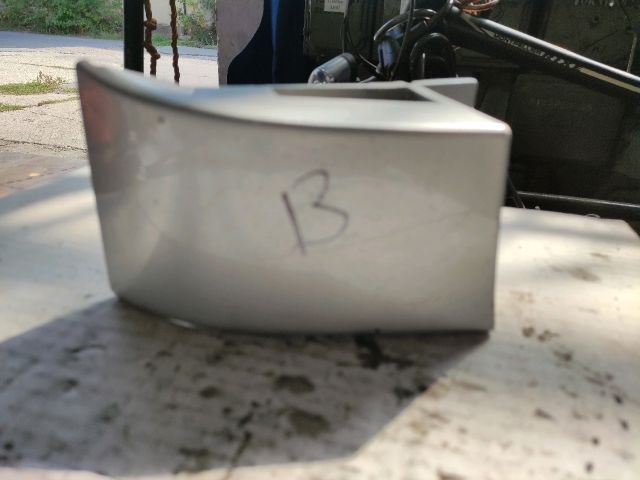 bontott MAZDA 626 Bal első Sárvédő Szélesítő