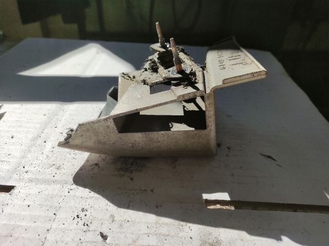 bontott MAZDA 626 Bal első Sárvédő Szélesítő