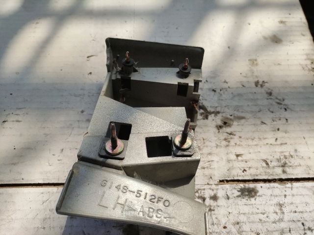 bontott MAZDA 626 Bal első Sárvédő Szélesítő