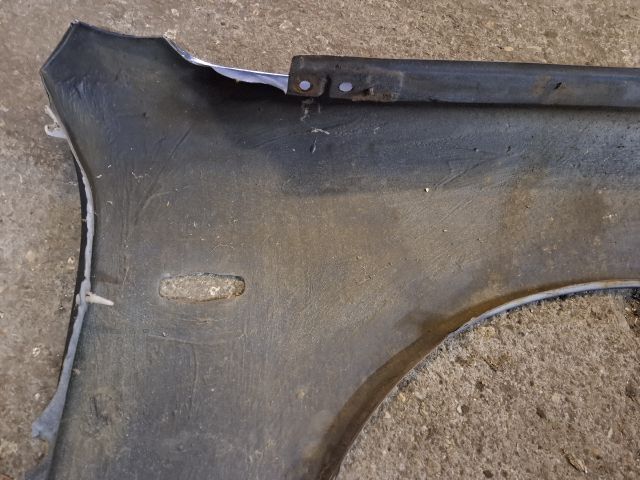 bontott MAZDA 626 Bal első Sárvédő