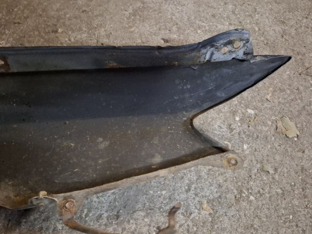 bontott MAZDA 626 Bal első Sárvédő