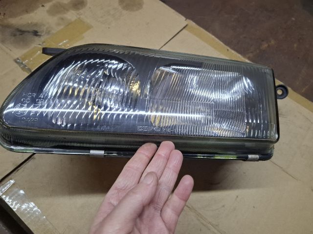 bontott MAZDA 626 Bal Fényszóró