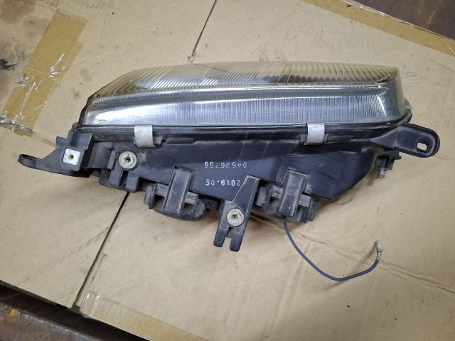 bontott MAZDA 626 Bal Fényszóró