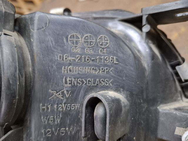 bontott MAZDA 626 Bal Fényszóró