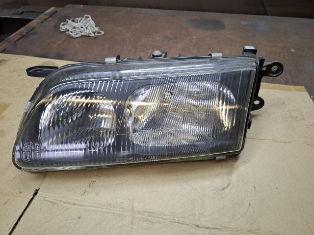 bontott MAZDA 626 Bal Fényszóró