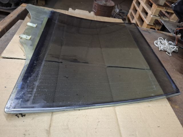 bontott MAZDA 626 Bal hátsó Ablak