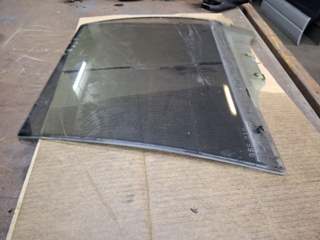 bontott MAZDA 626 Bal hátsó Ablak