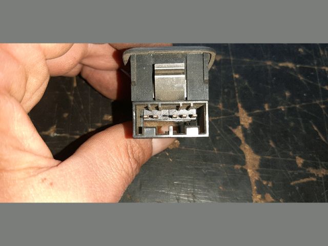 bontott MAZDA 626 Bal hátsó Ablakemelő Kapcsoló