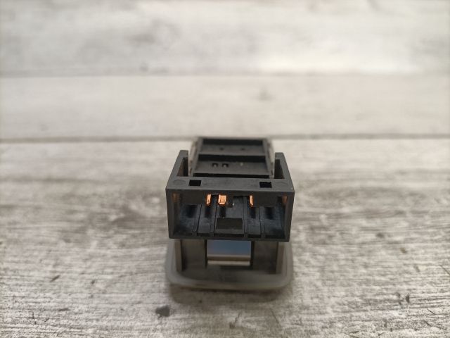 bontott MAZDA 626 Bal hátsó Ablakemelő Kapcsoló