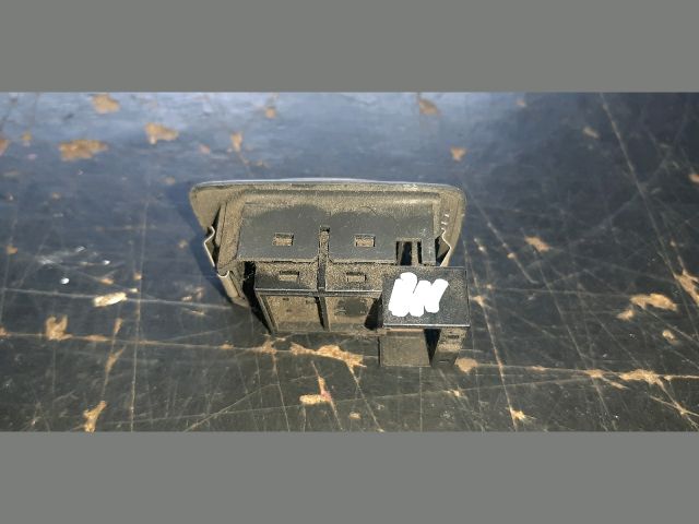 bontott MAZDA 626 Bal hátsó Ablakemelő Kapcsoló