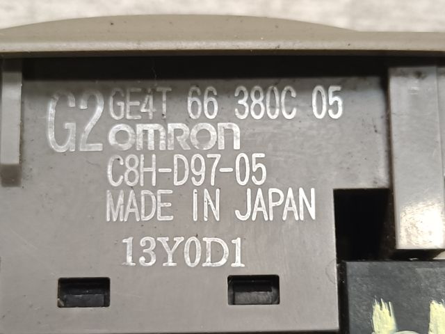 bontott MAZDA 626 Bal hátsó Ablakemelő Kapcsoló