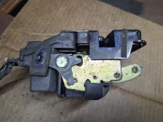 bontott MAZDA 626 Bal hátsó Ajtózár