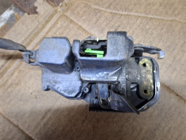 bontott MAZDA 626 Bal hátsó Ajtózár