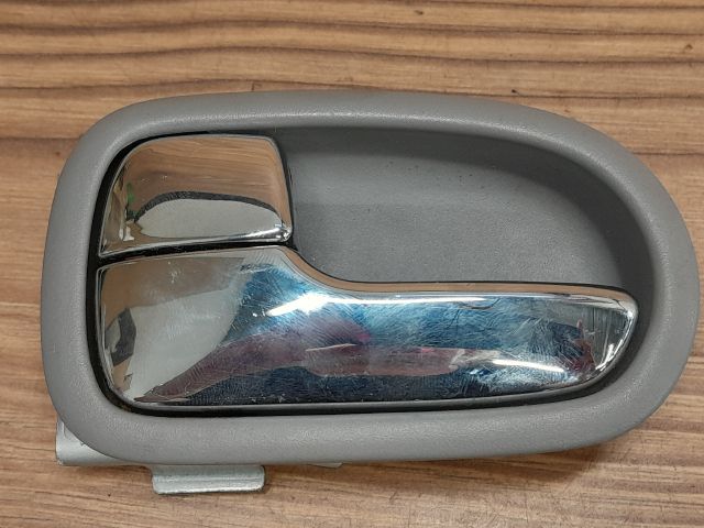 bontott MAZDA 626 Bal hátsó Belső Kilincs