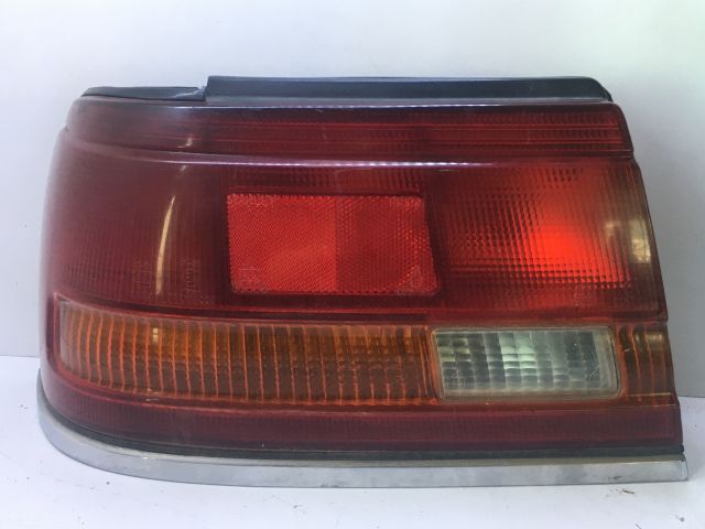 bontott MAZDA 626 Bal Hátsó Lámpa