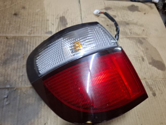 bontott MAZDA 626 Bal Hátsó Lámpa