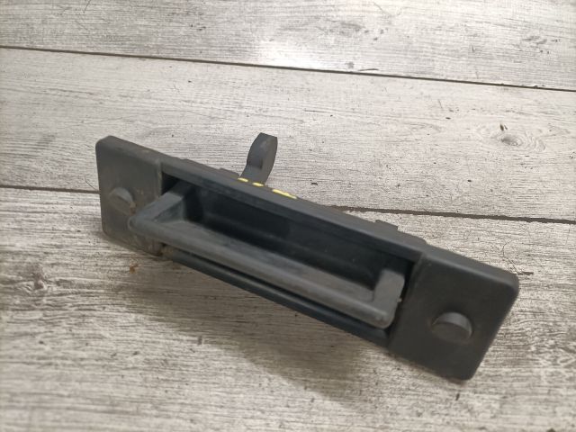 bontott MAZDA 626 Csomagtér Nyitó Kar / Gomb