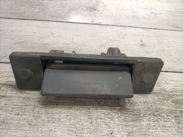 bontott MAZDA 626 Csomagtér Nyitó Kar / Gomb