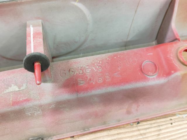 bontott MAZDA 626 Csomagtérajtó Díszléc