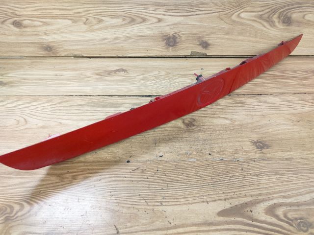 bontott MAZDA 626 Csomagtérajtó Díszléc