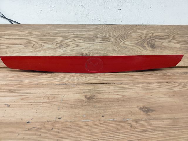 bontott MAZDA 626 Csomagtérajtó Díszléc