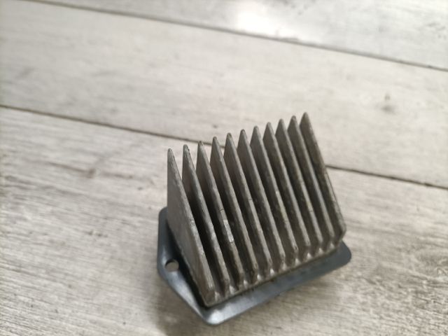 bontott MAZDA 626 Előtét Ellenállás Fűtőmotor