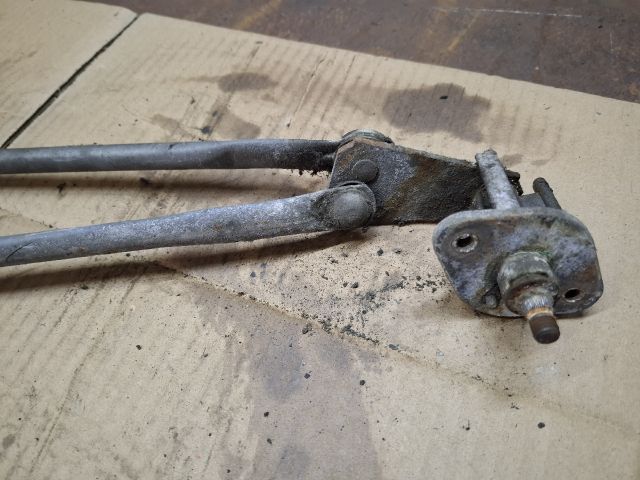 bontott MAZDA 626 Első Ablaktörlő Szerkezet Motorral