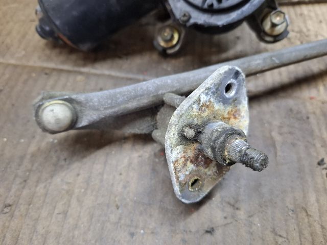 bontott MAZDA 626 Első Ablaktörlő Szerkezet Motorral