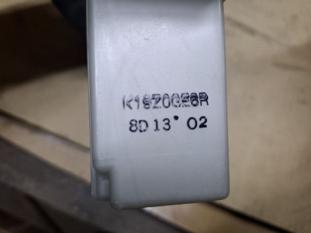 bontott MAZDA 626 Fűtéskapcsoló (digit klímás)