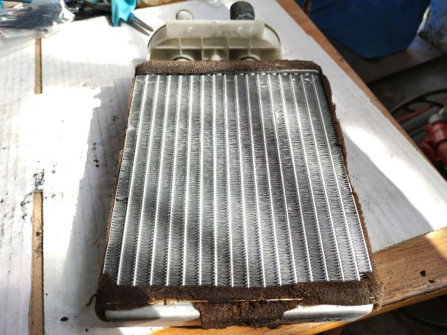 bontott MAZDA 626 Fűtőradiátor