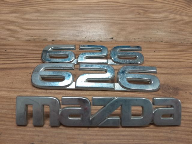 bontott MAZDA 626 Hátsó Embléma