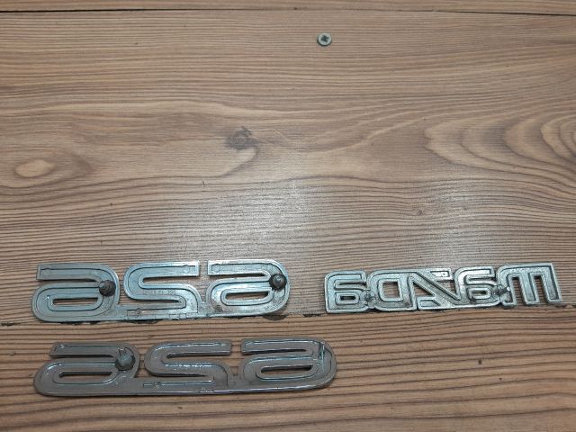 bontott MAZDA 626 Hátsó Embléma