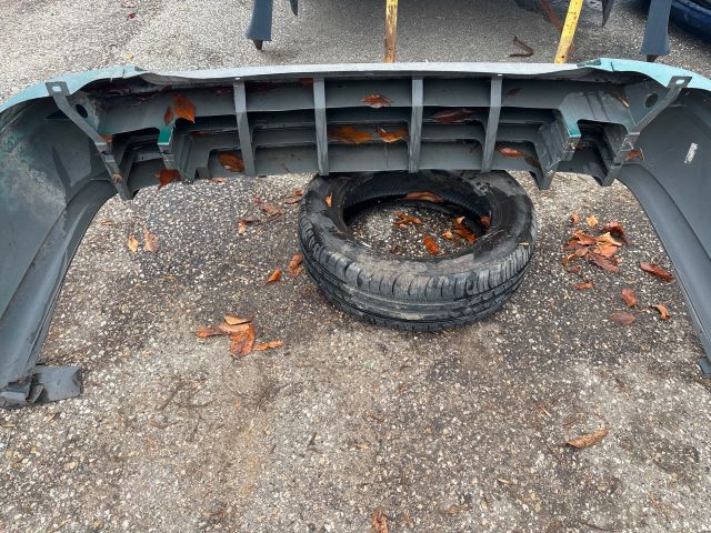 bontott MAZDA 626 Hátsó Lökhárító (Részeivel)