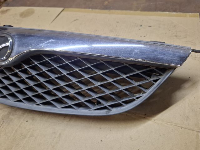 bontott MAZDA 626 Hűtőrács