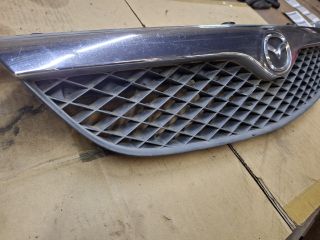 bontott MAZDA 626 Hűtőrács