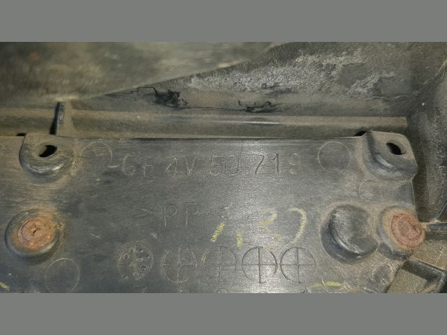 bontott MAZDA 626 Hűtőrács