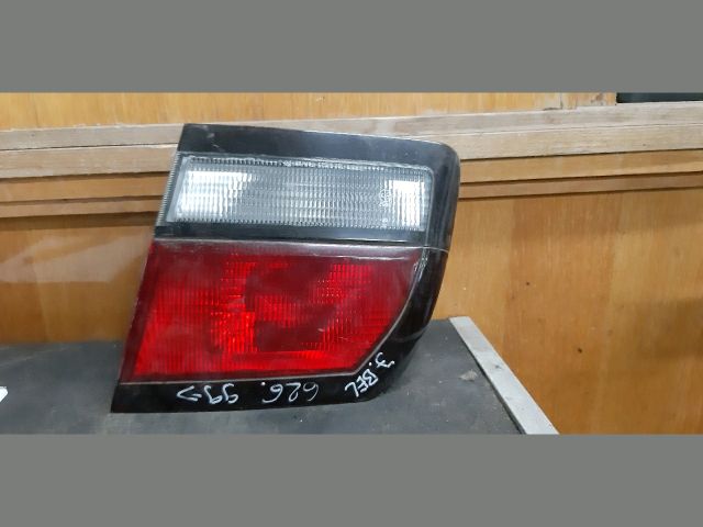 bontott MAZDA 626 Jobb Belső Hátsó Lámpa